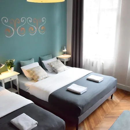 Hostel Blooms Boutique Hostel By Friendly Apartments