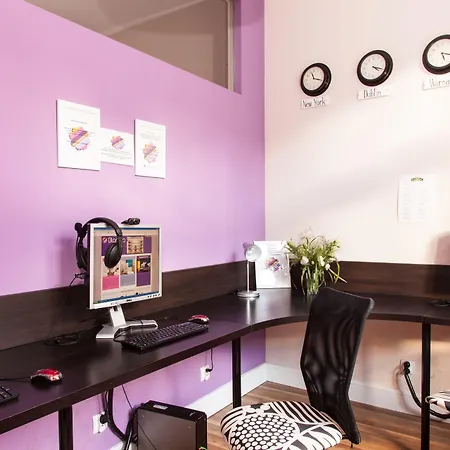 ホステル Blooms Boutique By Friendly ポズナン