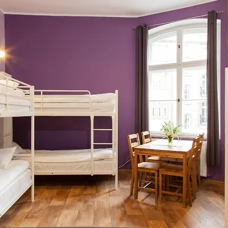 Hostel Blooms Boutique Hostel By Friendly Apartments Poznan