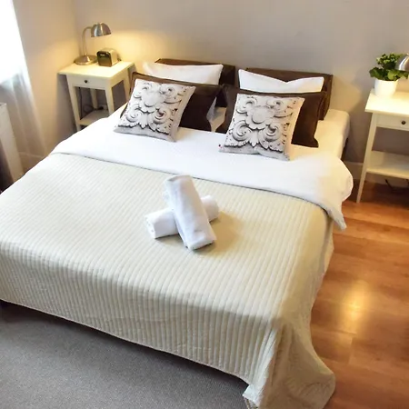 Blooms Boutique By Friendly Hostel