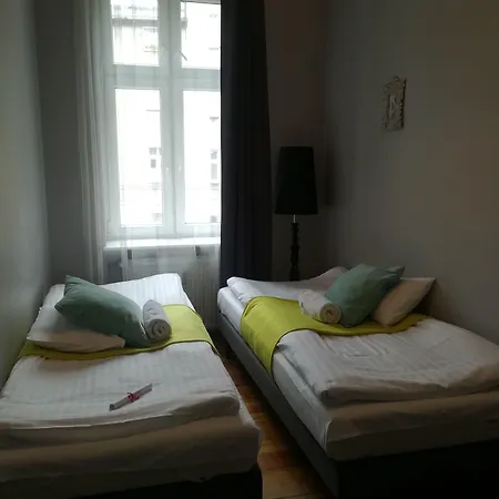 Blooms Boutique By Friendly Hostel