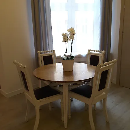 Blooms Boutique By Friendly Hostel Poznan