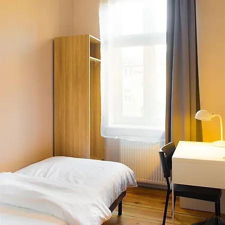 Blooms Boutique By Friendly Hostal *