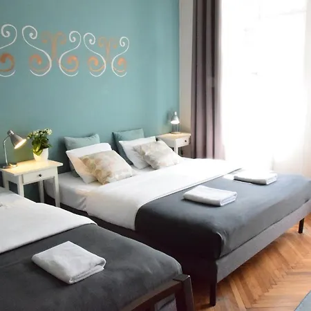 Blooms Boutique By Friendly Hostel