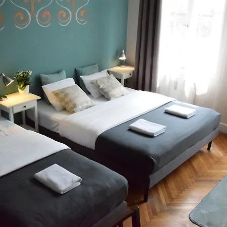 Hostel Blooms Boutique By Friendly *