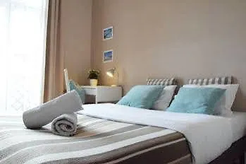 Hostal Blooms Boutique By Friendly