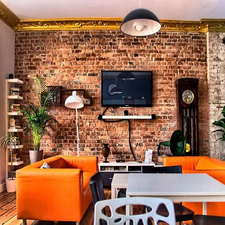 Blooms Boutique By Friendly Hostel