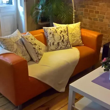 Blooms Boutique By Friendly Hostel