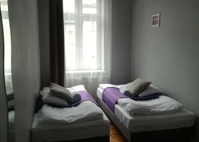 Blooms Boutique By Friendly *