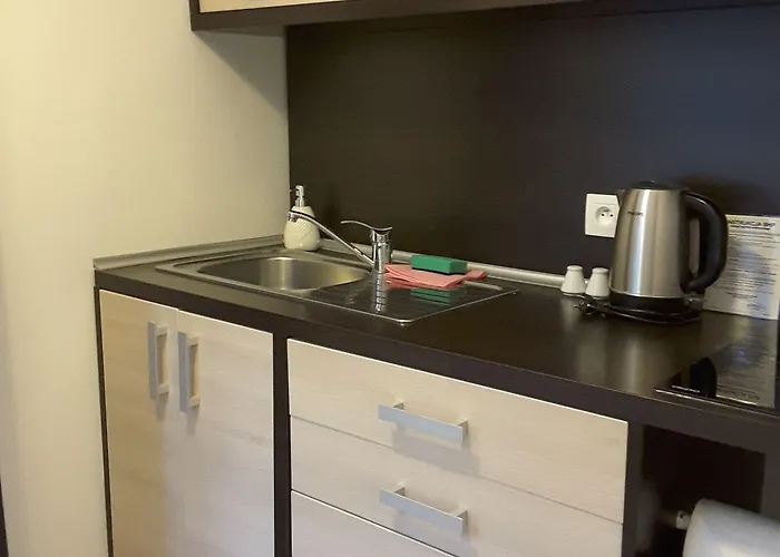 Blooms Boutique By Friendly