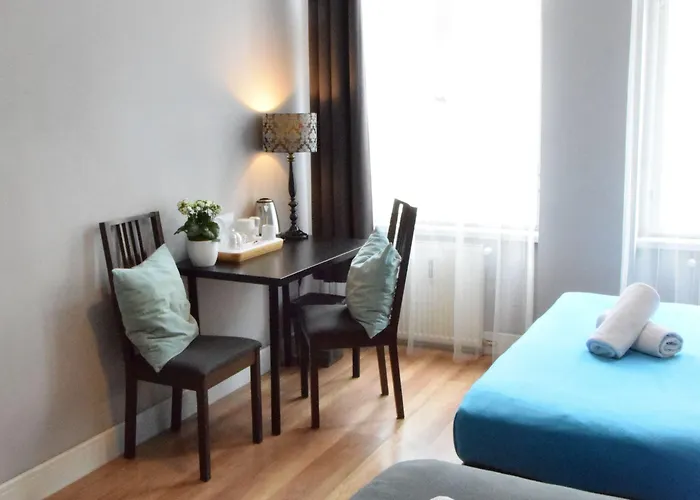 Blooms Boutique By Friendly Hostel