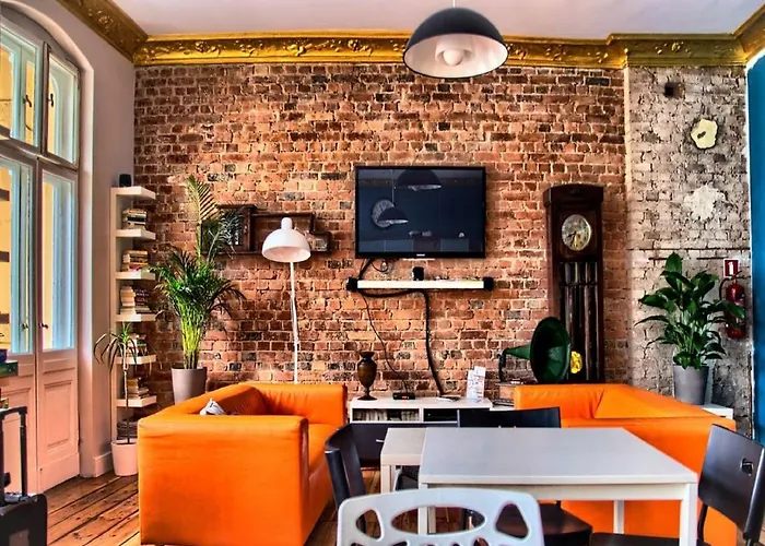 Blooms Boutique By Friendly Hostel